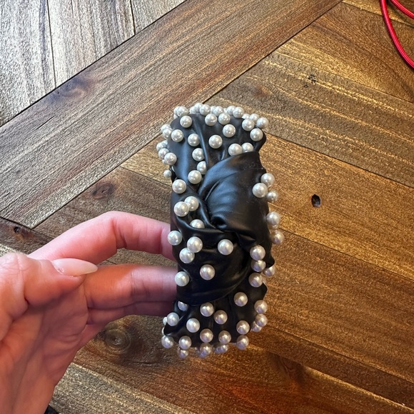 LELE SADOUGHI Faux Black Leather Headband w/ Pearls - Picture 4 of 5